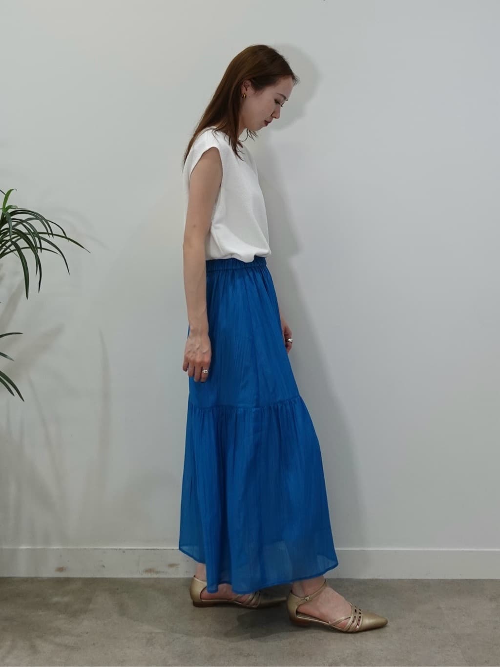 mitsukiさんの「INDIVI｜【2点セット／着回し◎】ノースリーブ＆ティアードスカート カセット服」を使ったコーディネート