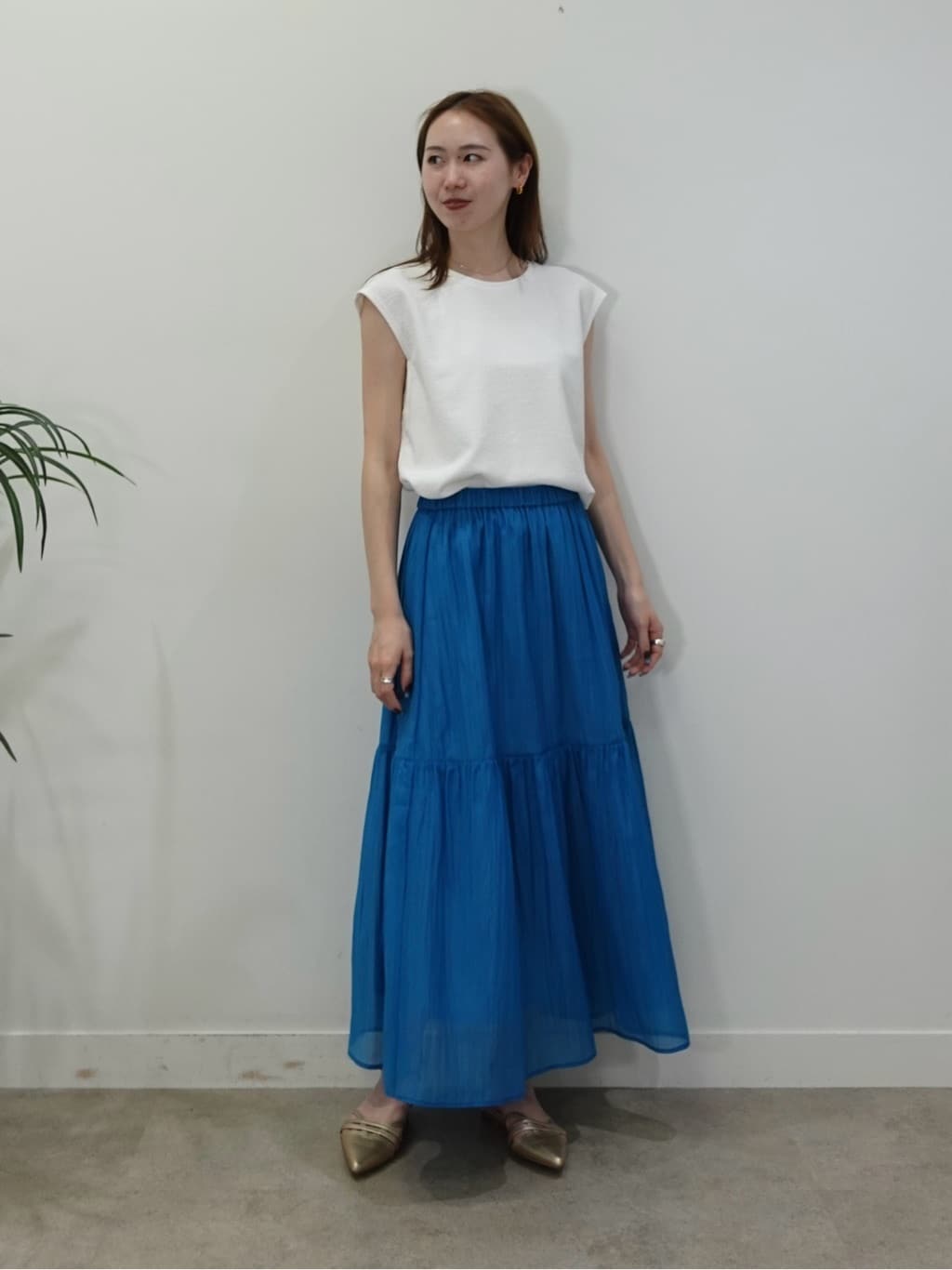 mitsukiさんの「INDIVI｜【2点セット／着回し◎】ノースリーブ＆ティアードスカート カセット服」を使ったコーディネート
