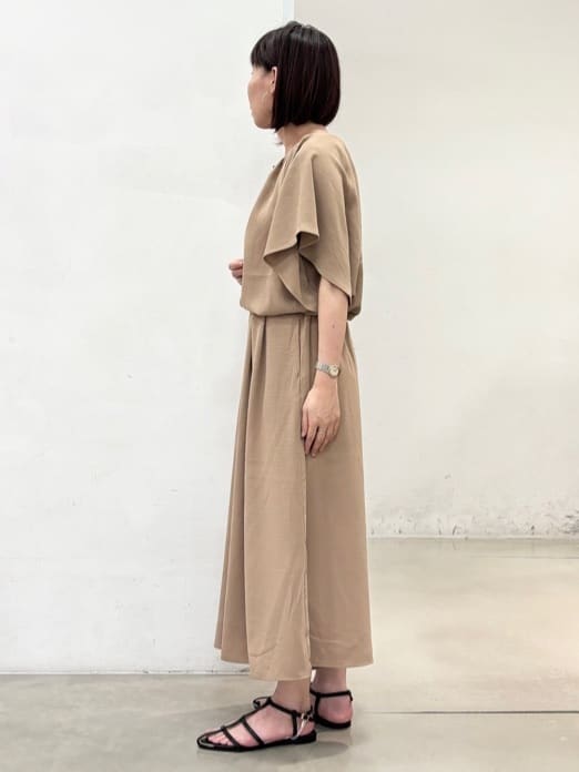 fujiさんの「THE SHOP TK｜◆フレアスカーチョ【防シワ／接触冷感／洗濯機OK/セットアップ可】」を使ったコーディネート
