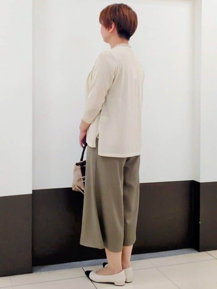 じゅりさんの「Reflect｜◆【WEB先行カラーあり／手洗い可】涼しげスリットカーディガン」を使ったコーディネート