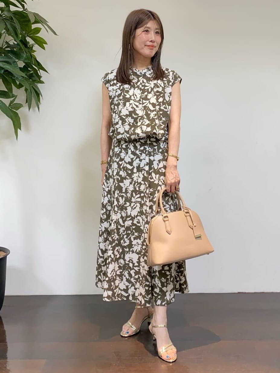 tomoさんの「UNTITLED｜◆ビッグトップネックレス」を使ったコーディネート