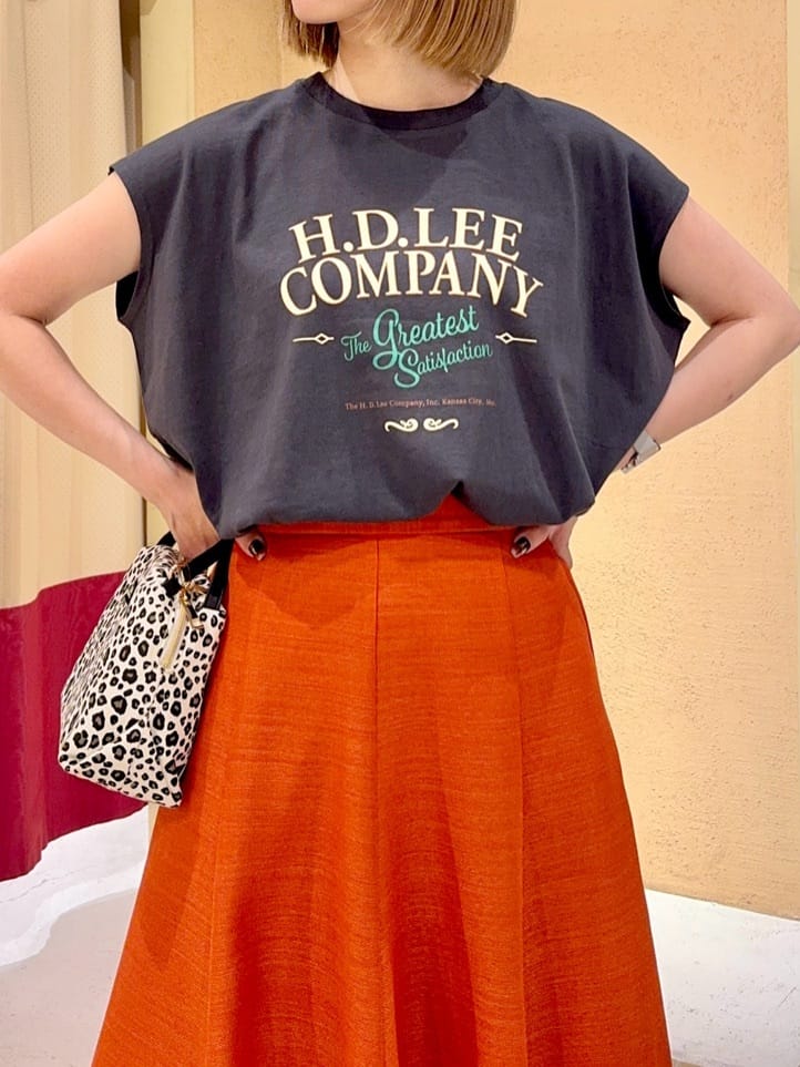 さち。さんの「grove｜【Lee&times;grove別注】PRINT　SLEEVELESS T-SHIRTS」を使ったコーディネート