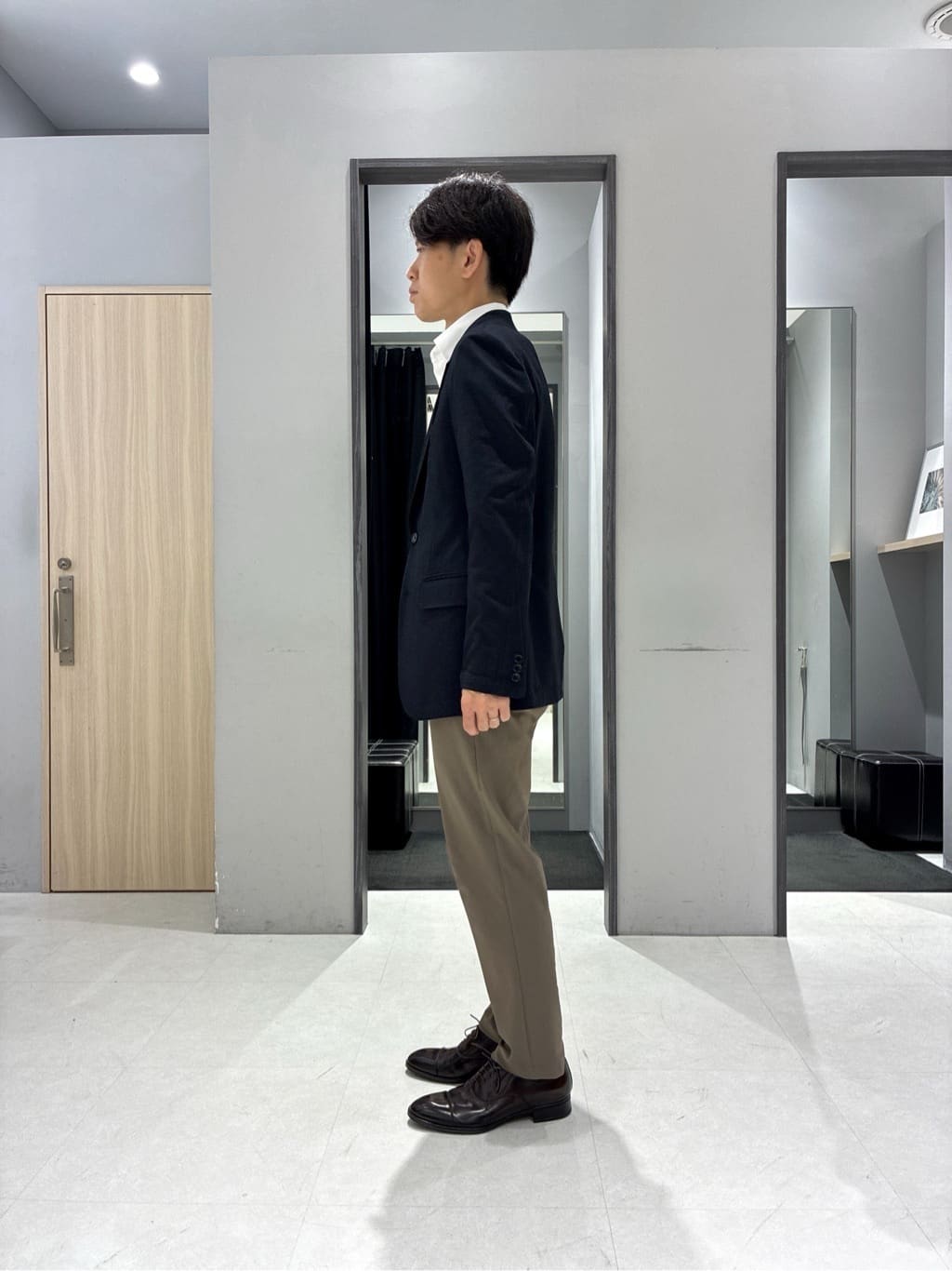 わいずみさんの「TAKEO KIKUCHI｜【360&deg;ストレッチ／セットアップ対応】None Of Stress パンツ」を使ったコーディネート