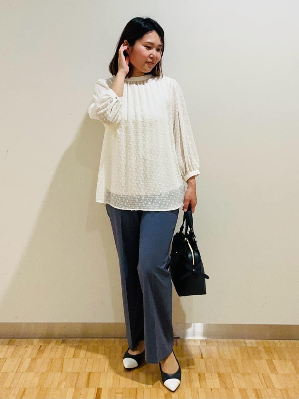 haseさんの「Reflect｜◆【手洗い可】ロングシルエットブラウス」を使ったコーディネート
