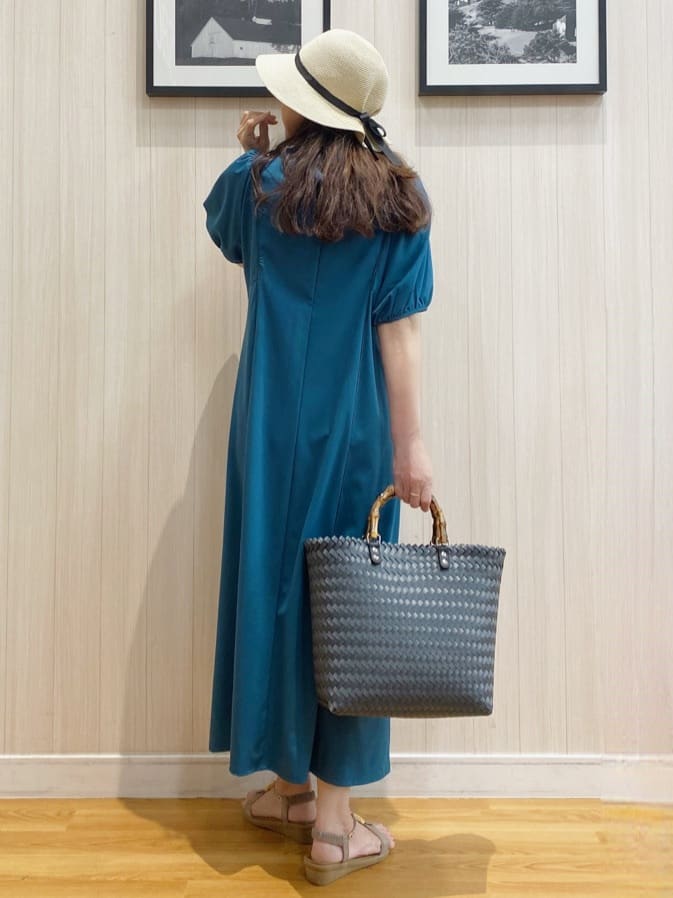 natsuさんの「SHOO･LA･RUE｜◆ビジューYストラップサンダル」を使ったコーディネート