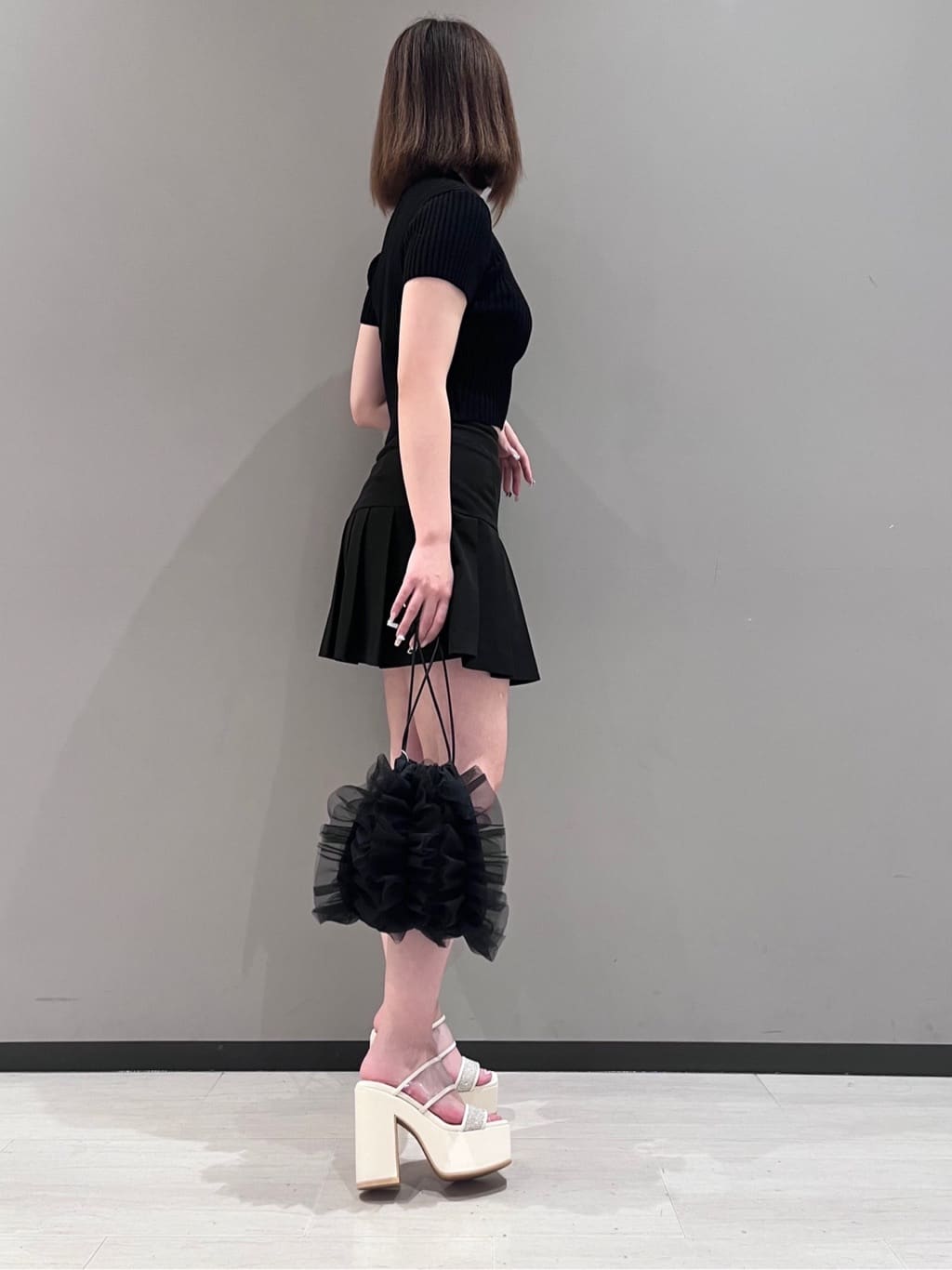 RISAさんの「ESPERANZA｜【ラク盛り／サンダル】リピーター続出／脚長美脚　ミュールサンダル」を使ったコーディネート