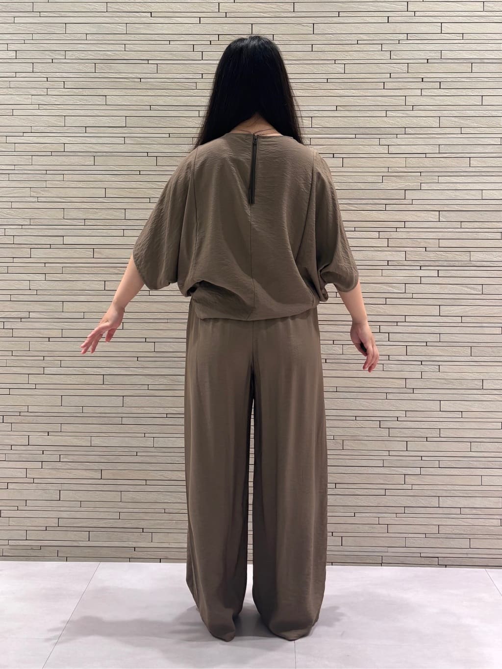 MEGUMIさんの「INDIVI｜」を使ったコーディネート