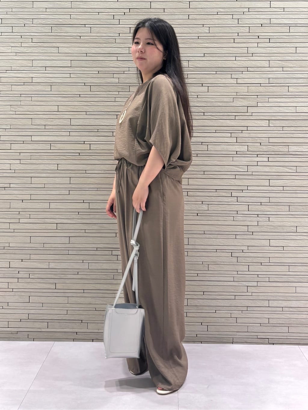 MEGUMIさんの「INDIVI｜」を使ったコーディネート