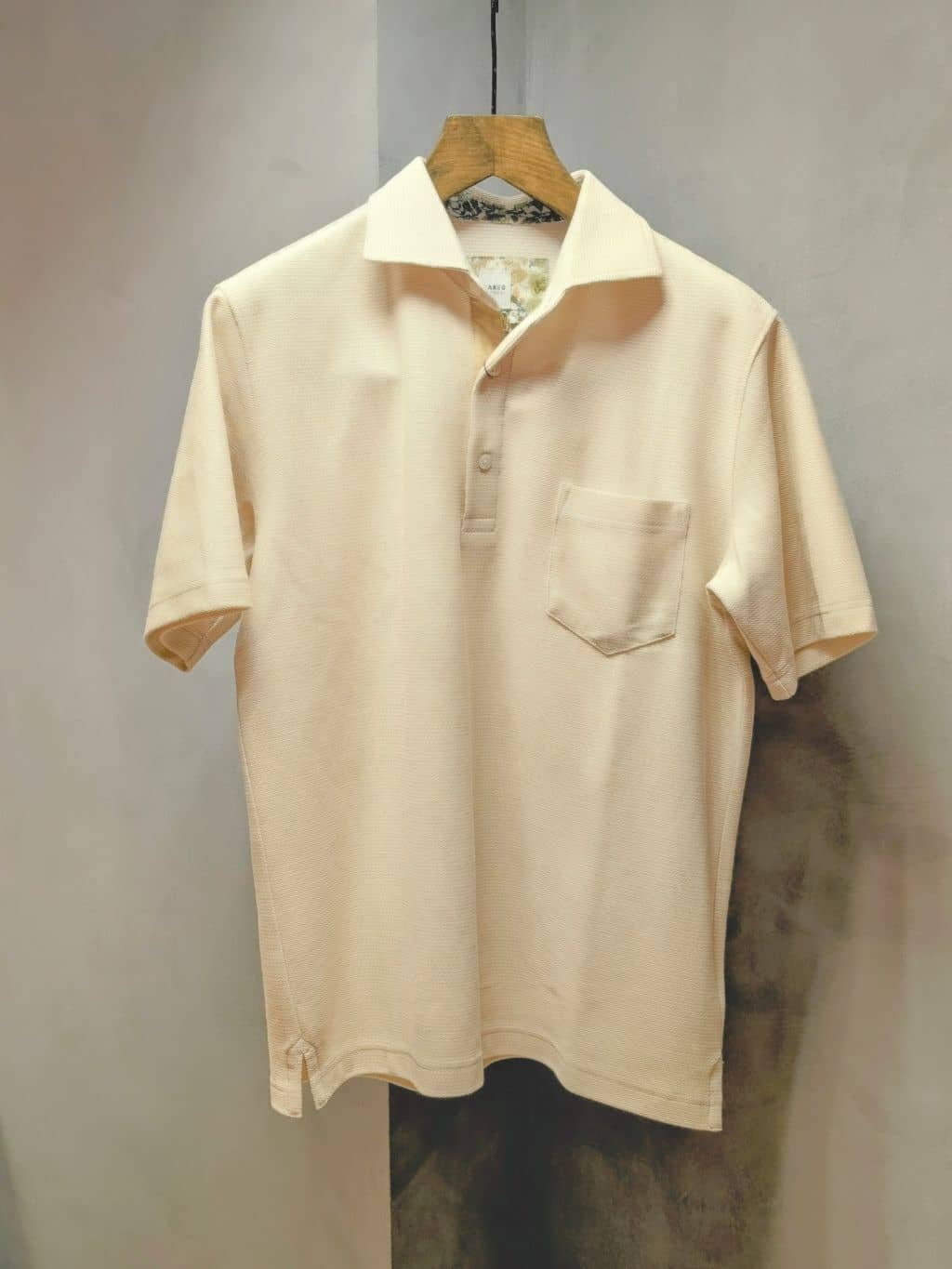 yasuさんの「TAKEO KIKUCHI｜【抗菌防臭／9色5サイズ展開】ハニカムメランジ ポロシャツ」を使ったコーディネート