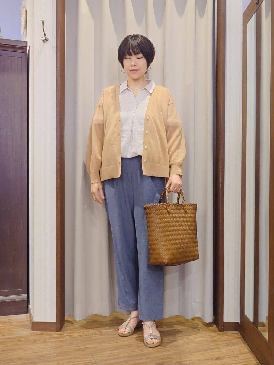 ERIKOさんの「SHOO･LA･RUE｜◆【SS-3L/ひんやり/吸水速乾/UV】軽量でさらりと穿ける テーパードパンツ」を使ったコーディネート