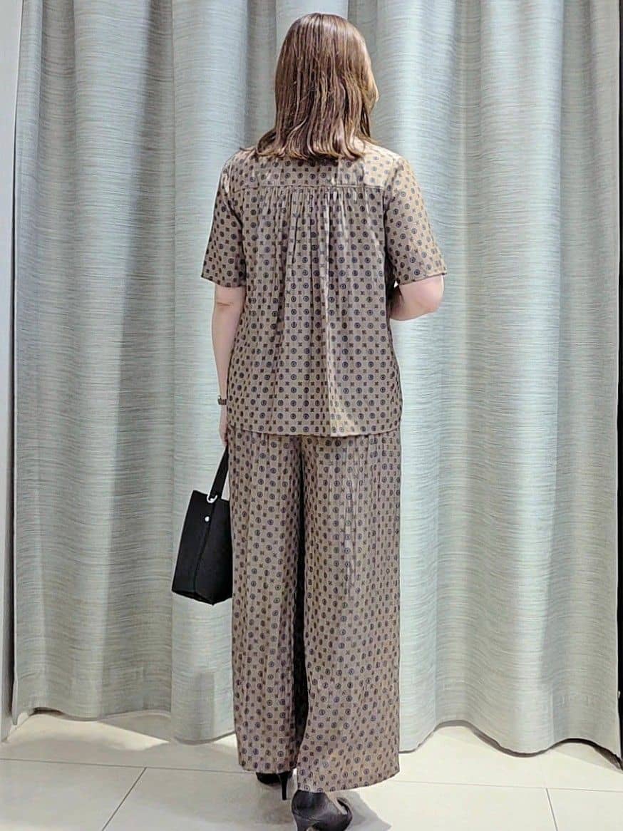 naokoさんの「UNTITLED｜【2WAY】フェイクスエードコンビ ワンハンドルバッグ」を使ったコーディネート