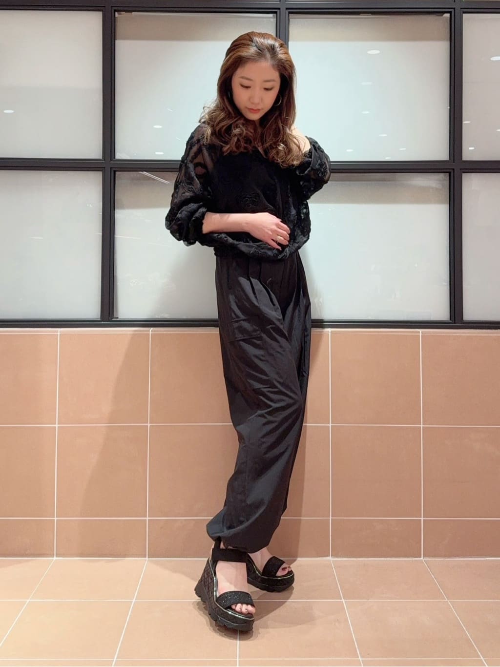 kaoriさんの「ESPERANZA｜キルティングウェッジソールスポサン」を使ったコーディネート