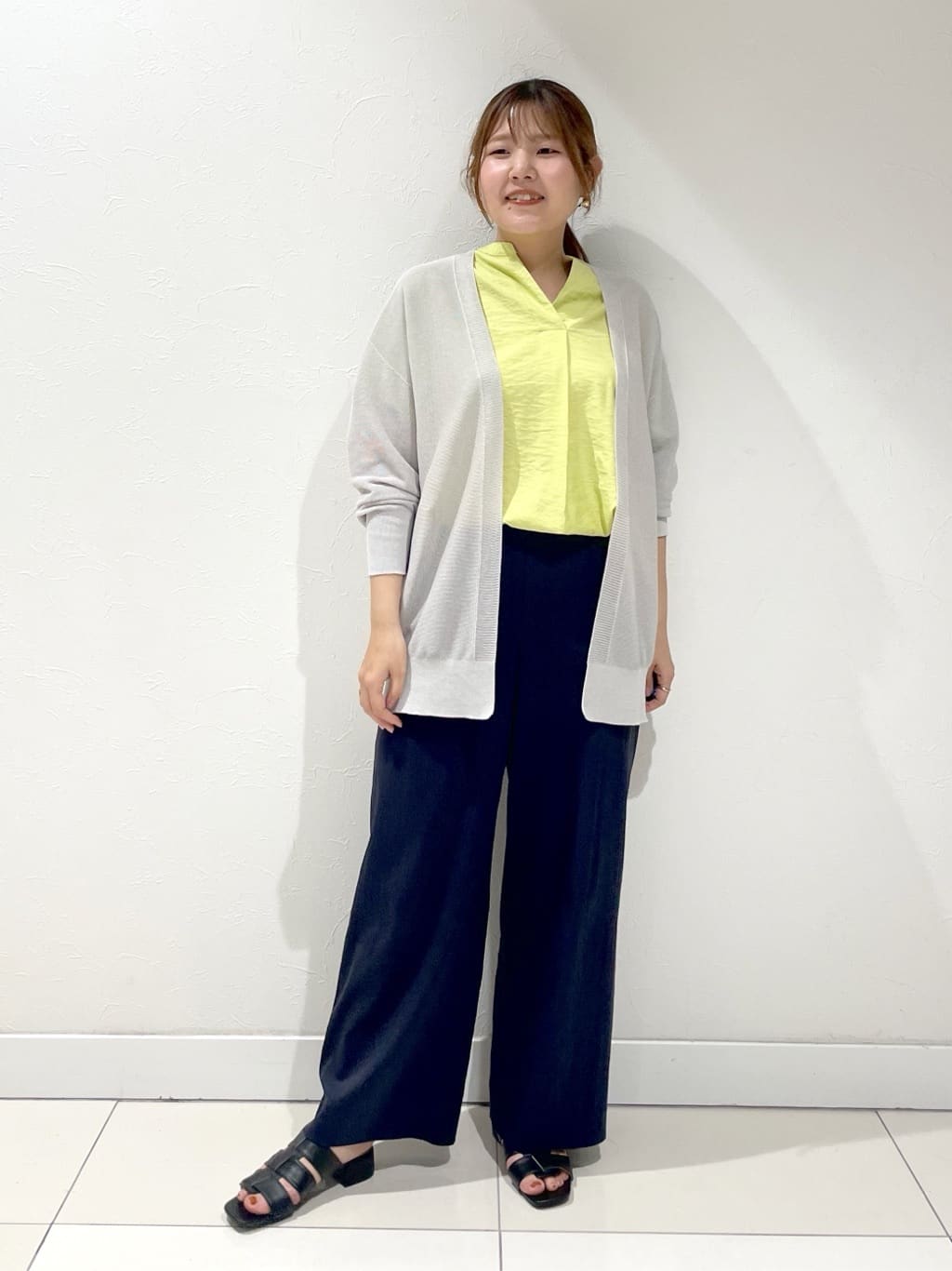 YUUKIさんの「INDIVI｜◆【洗える／UVケア／SETUP可能】スキッパードルマンブラウス」を使ったコーディネート