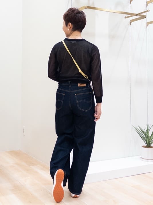 シュウコさんの「grove｜【雑誌掲載】洗えるシアーカーディガン」を使ったコーディネート