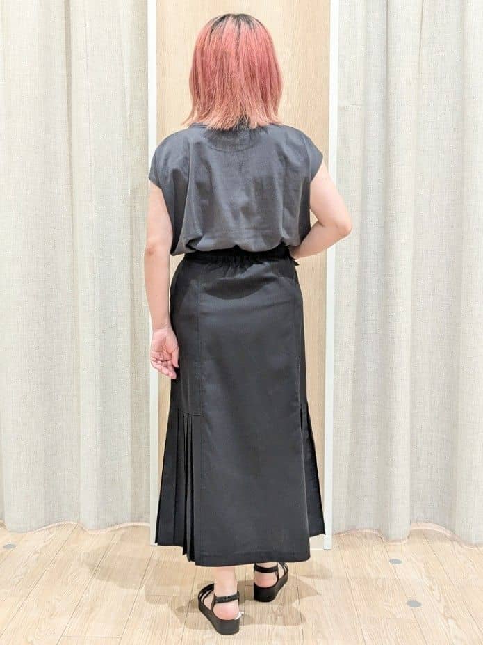 minさんの「grove｜【Lee&times;grove別注】PRINT　SLEEVELESS T-SHIRTS」を使ったコーディネート