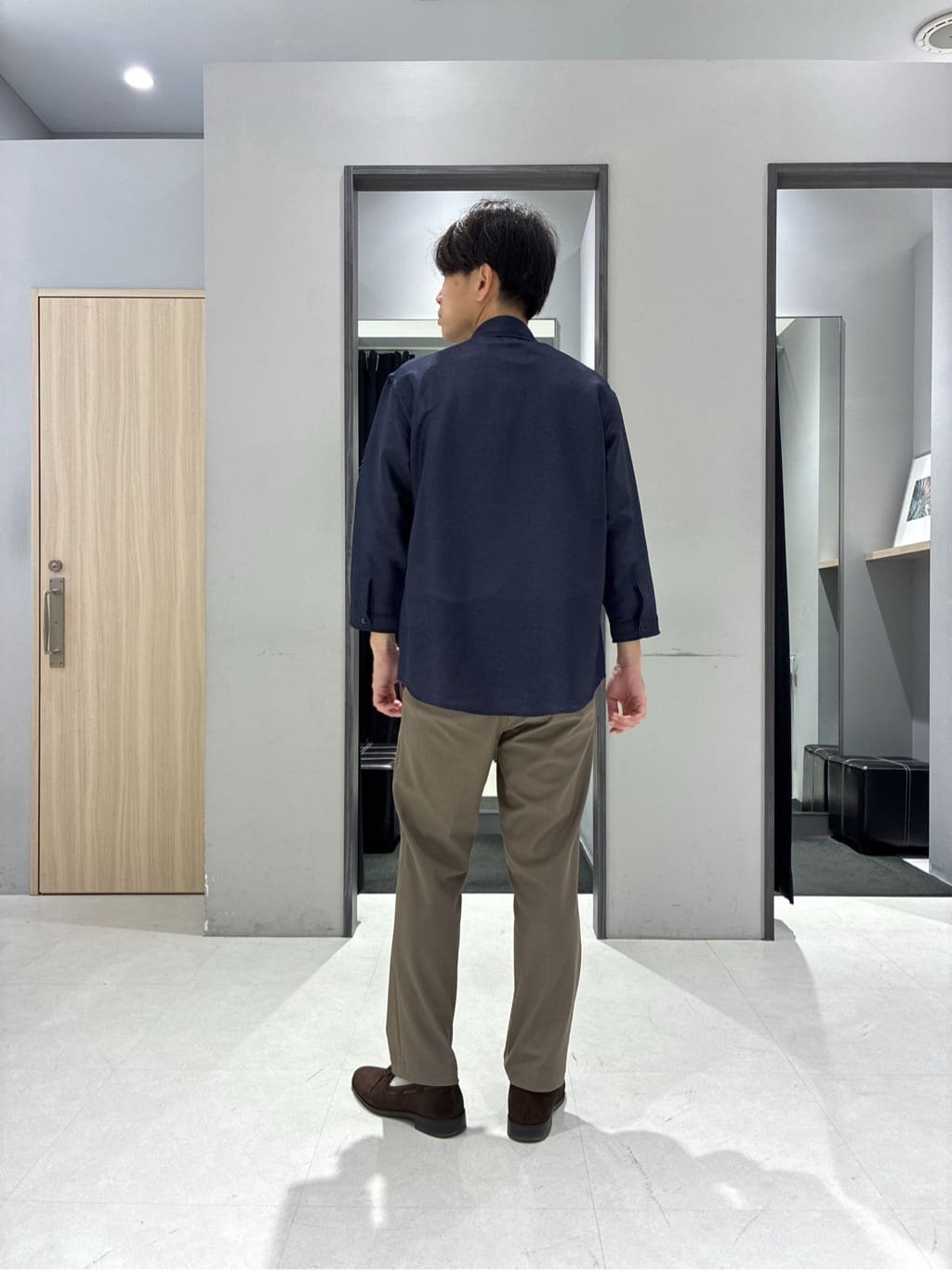 わいずみさんの「TAKEO KIKUCHI｜【360&deg;ストレッチ／セットアップ対応】None Of Stress パンツ」を使ったコーディネート