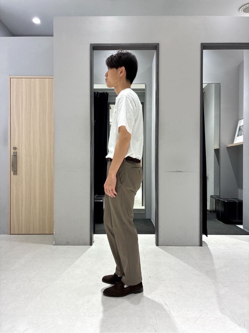 わいずみさんの「TAKEO KIKUCHI｜【360&deg;ストレッチ／セットアップ対応】None Of Stress パンツ」を使ったコーディネート