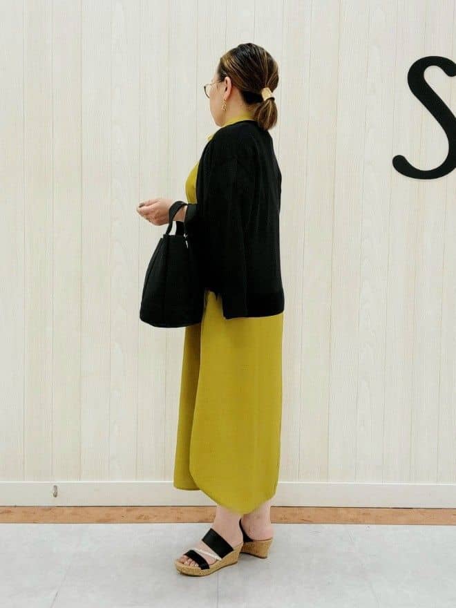 nanahachiさんの「SHOO･LA･RUE｜◆キラキラループマガールサンダル」を使ったコーディネート