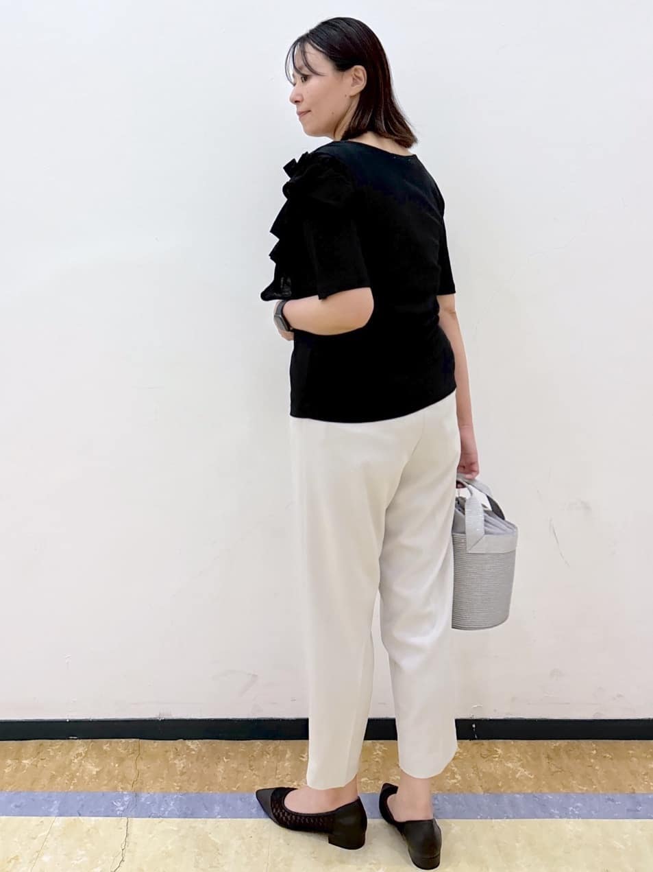 akariさんの「index｜ストレッチテーパードパンツ【洗濯機洗い可／吸水速乾／防シワ】」を使ったコーディネート