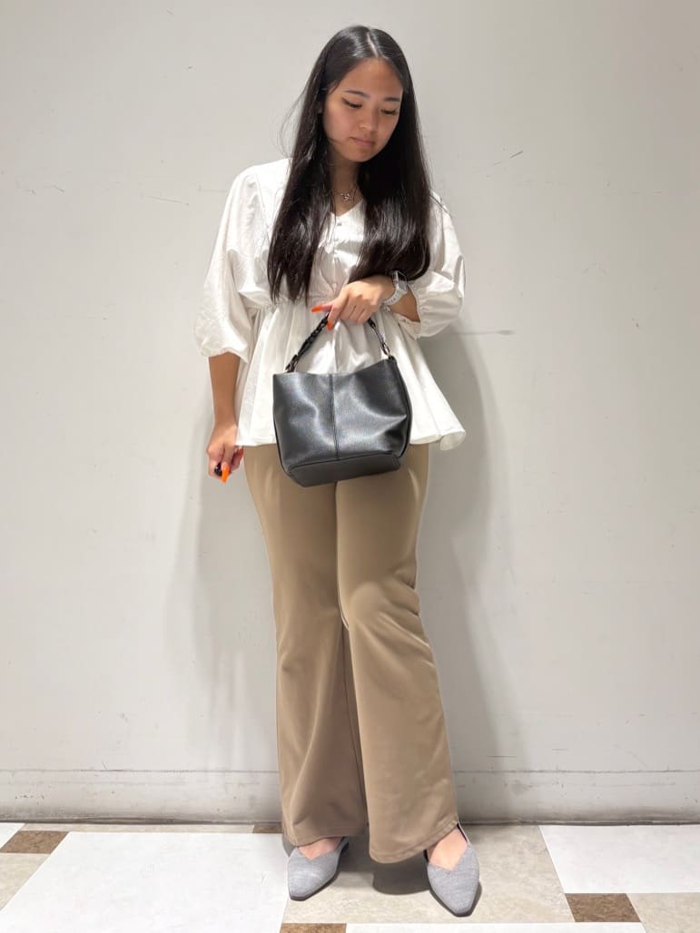 のはらっちょさんの「ESPERANZA｜Oito和紙フラットパンプス」を使ったコーディネート