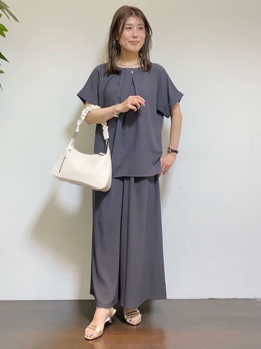 tomoさんの「UNTITLED｜ライトダブルリングネックレス」を使ったコーディネート