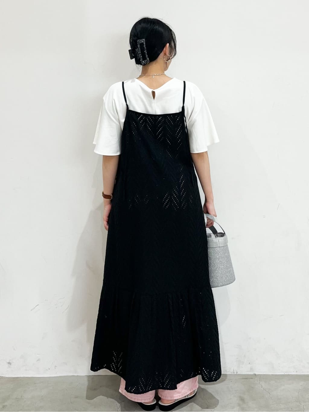 Erinaさんの「OPAQUE.CLIP｜◆インドコットンアイレット刺繍キャミワンピース【洗える】」を使ったコーディネート