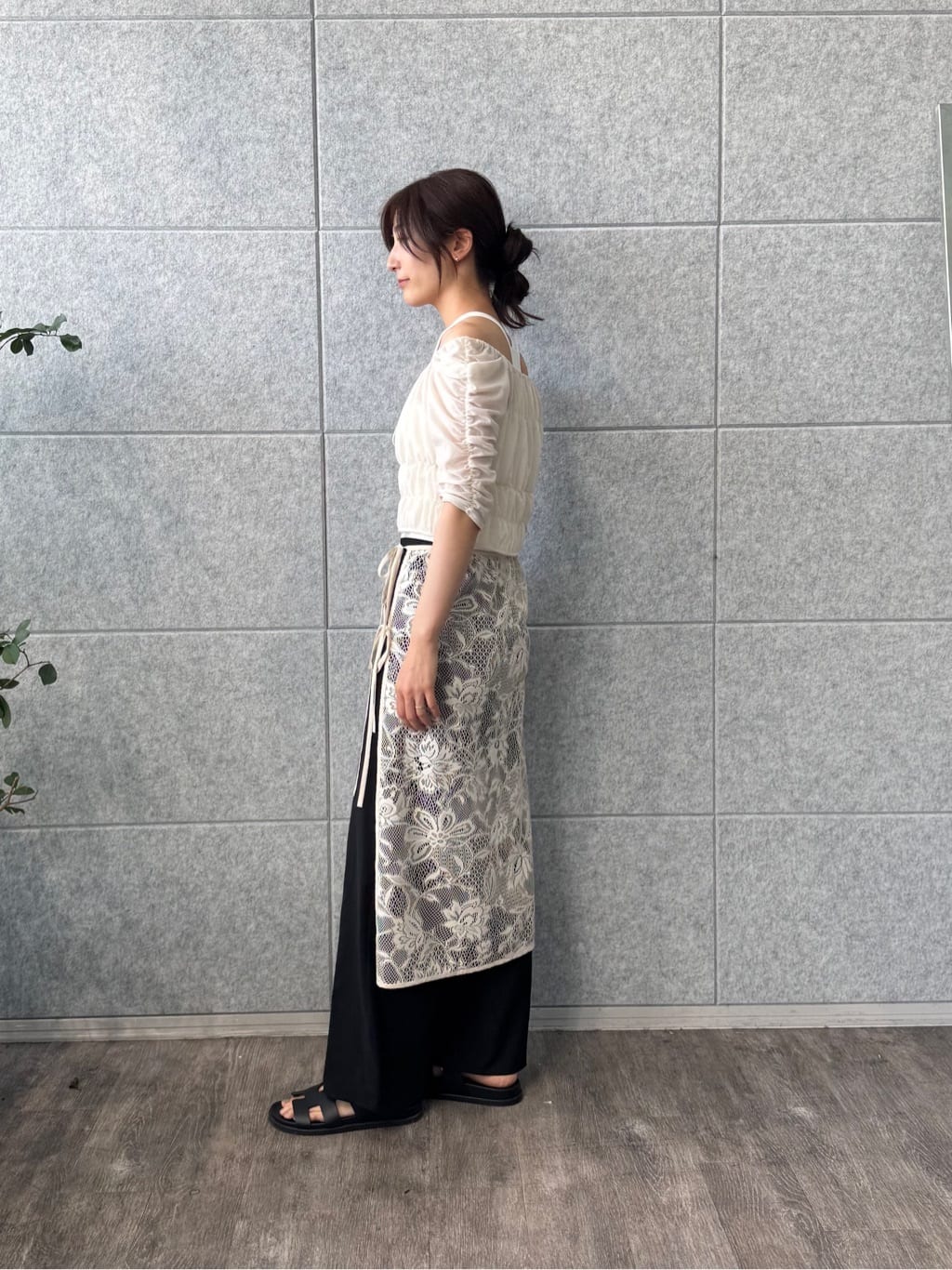 uchi__yamaさんの「CODE A｜french twill easy trouser」を使ったコーディネート