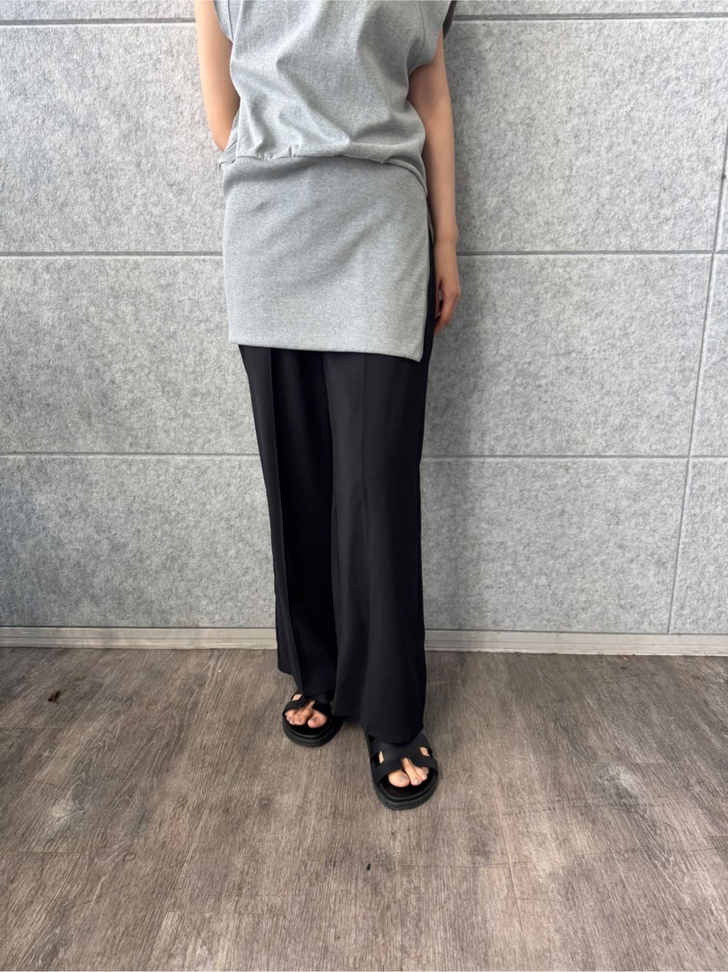 uchi__yamaさんの「CODE A｜french twill easy trouser」を使ったコーディネート