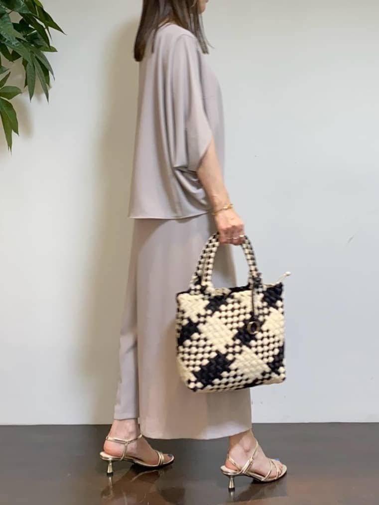 tomoさんの「UNTITLED｜◆ビッグトップネックレス」を使ったコーディネート
