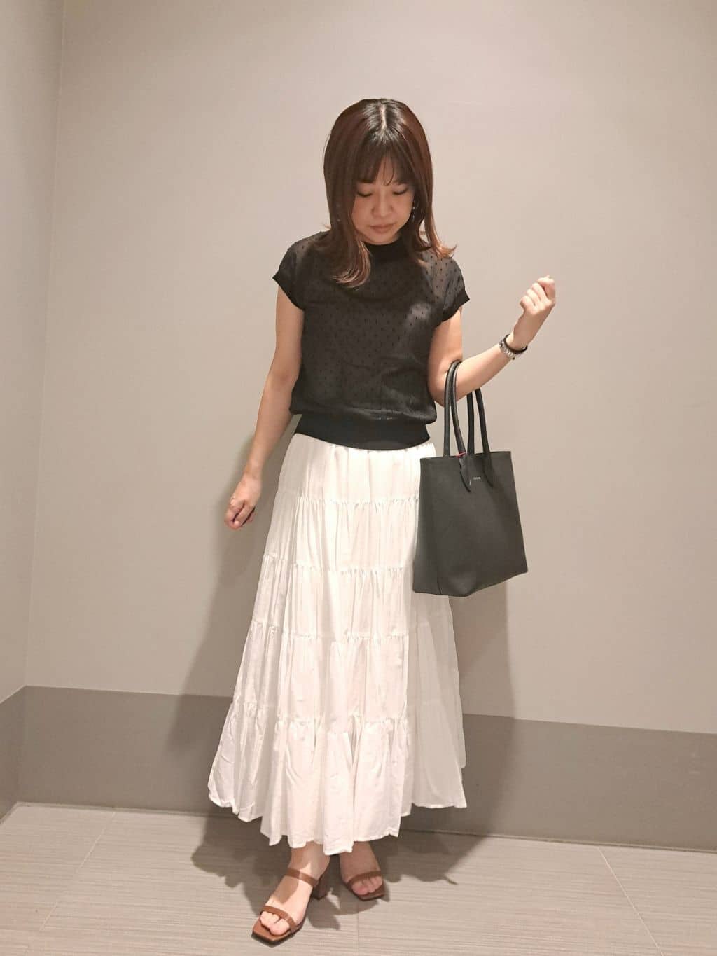 Takahashiさんの「DRESSTERIOR｜【撥水仕様】シュリンクレザー トートバッグ」を使ったコーディネート