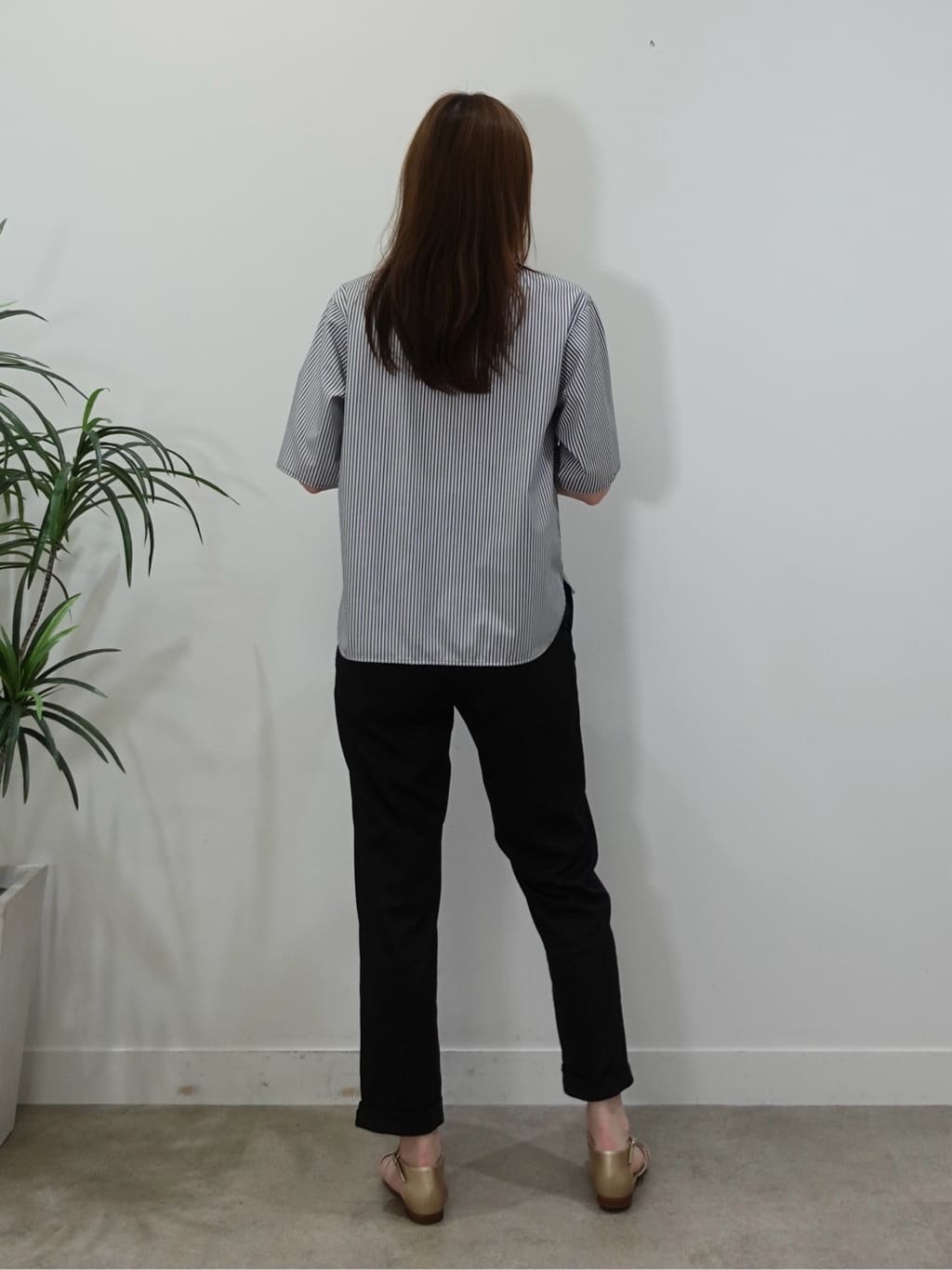 mitsukiさんの「INDIVI｜【洗える】胸元タックフリルブラウス」を使ったコーディネート