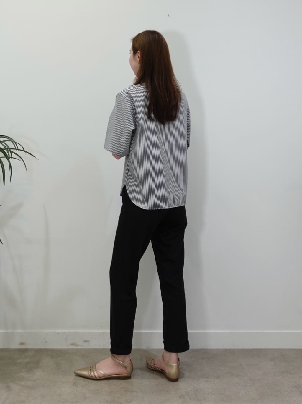 mitsukiさんの「INDIVI｜【洗える】胸元タックフリルブラウス」を使ったコーディネート