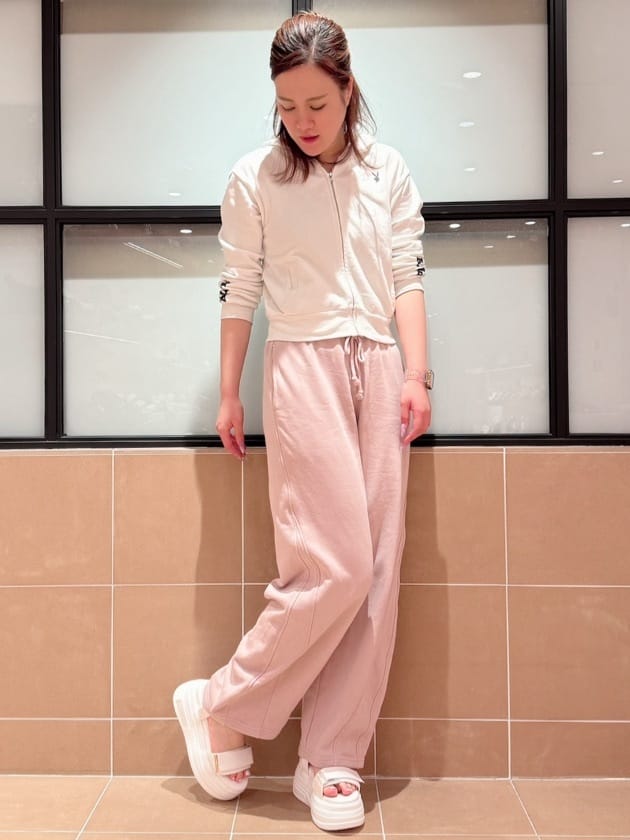 すみれさんの「ESPERANZA｜厚底フラットスポサン」を使ったコーディネート