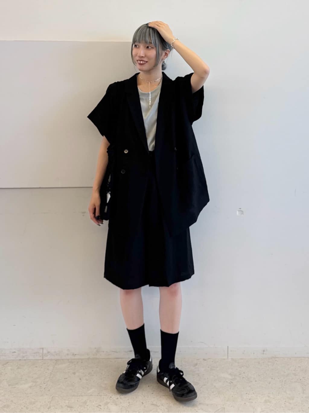 omaさんの「THE SHOP TK｜◆リネン混半袖テーラージャケット【洗える/セットアップ可】」を使ったコーディネート