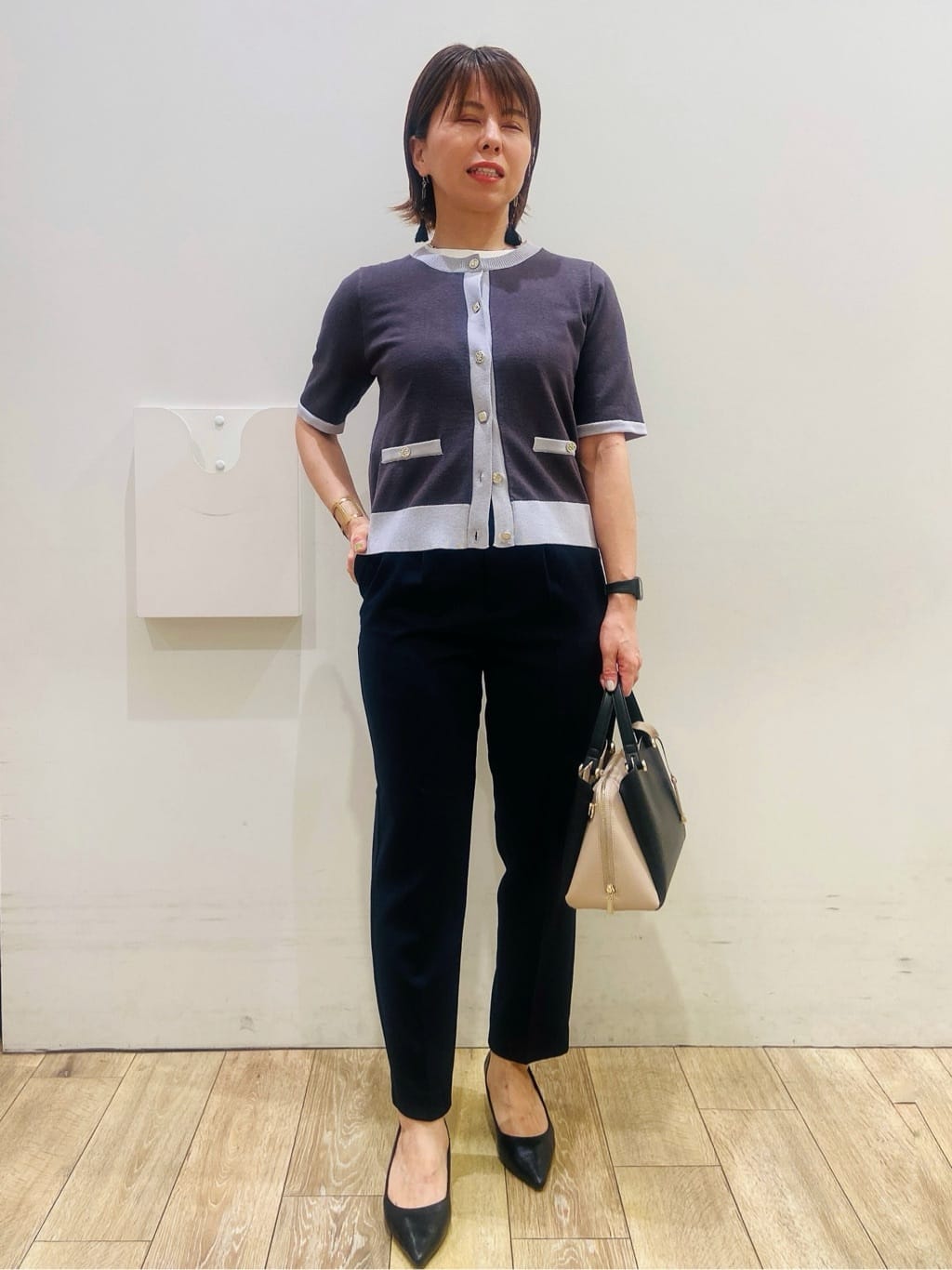 YUKOさんの「index｜ストレッチテーパードパンツ【洗濯機洗い可／吸水速乾／防シワ】」を使ったコーディネート
