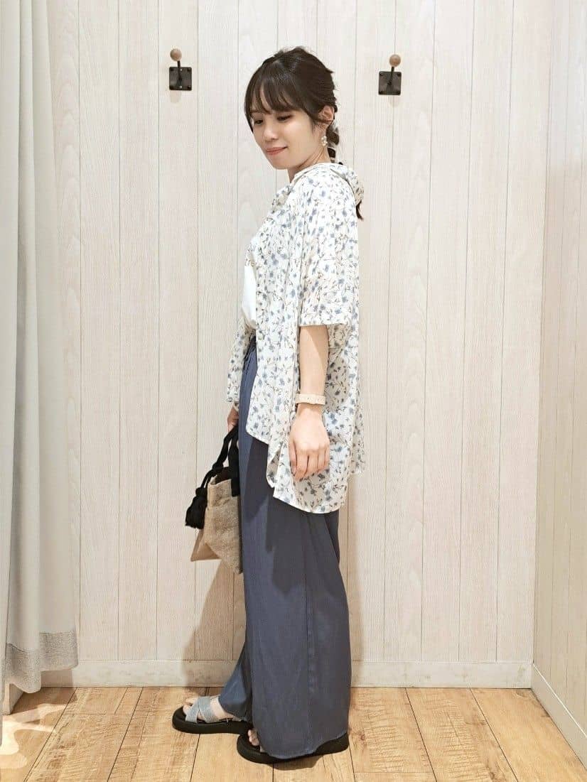 SAKIさんの「SHOO･LA･RUE｜」を使ったコーディネート