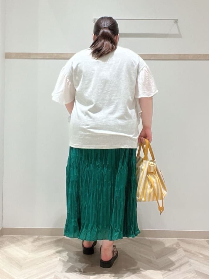 ゆめさんの「SHOO･LA･RUE｜」を使ったコーディネート