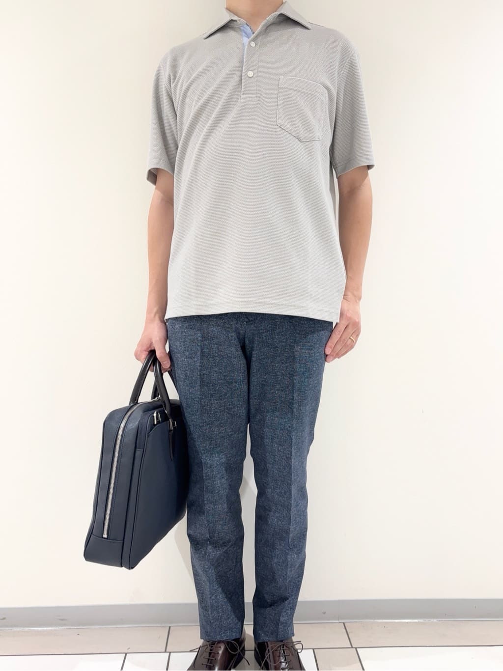 及川さんの「TAKEO KIKUCHI｜【抗菌防臭／9色5サイズ展開】ハニカムメランジ ポロシャツ」を使ったコーディネート