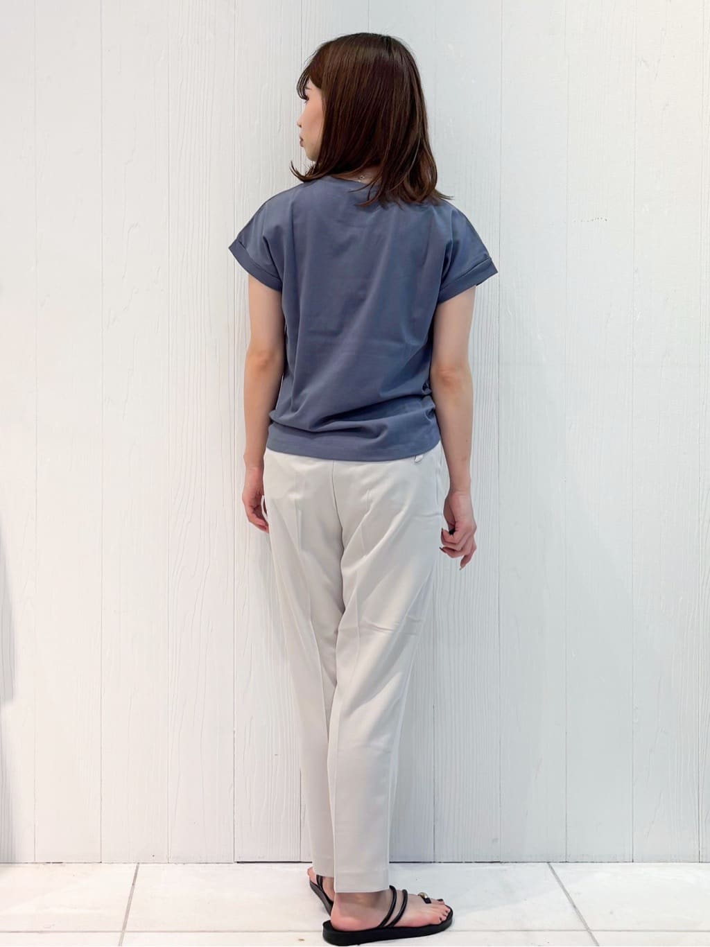 mさんの「index｜ストレッチテーパードパンツ【洗濯機洗い可／吸水速乾／防シワ】」を使ったコーディネート