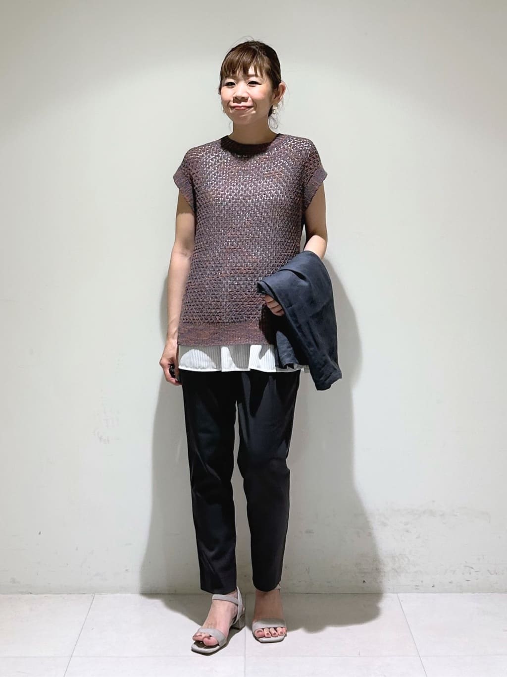 tsuyuさんの「INDIVI｜【洗える／レイヤードにも活躍】ペプラムインナートップス」を使ったコーディネート