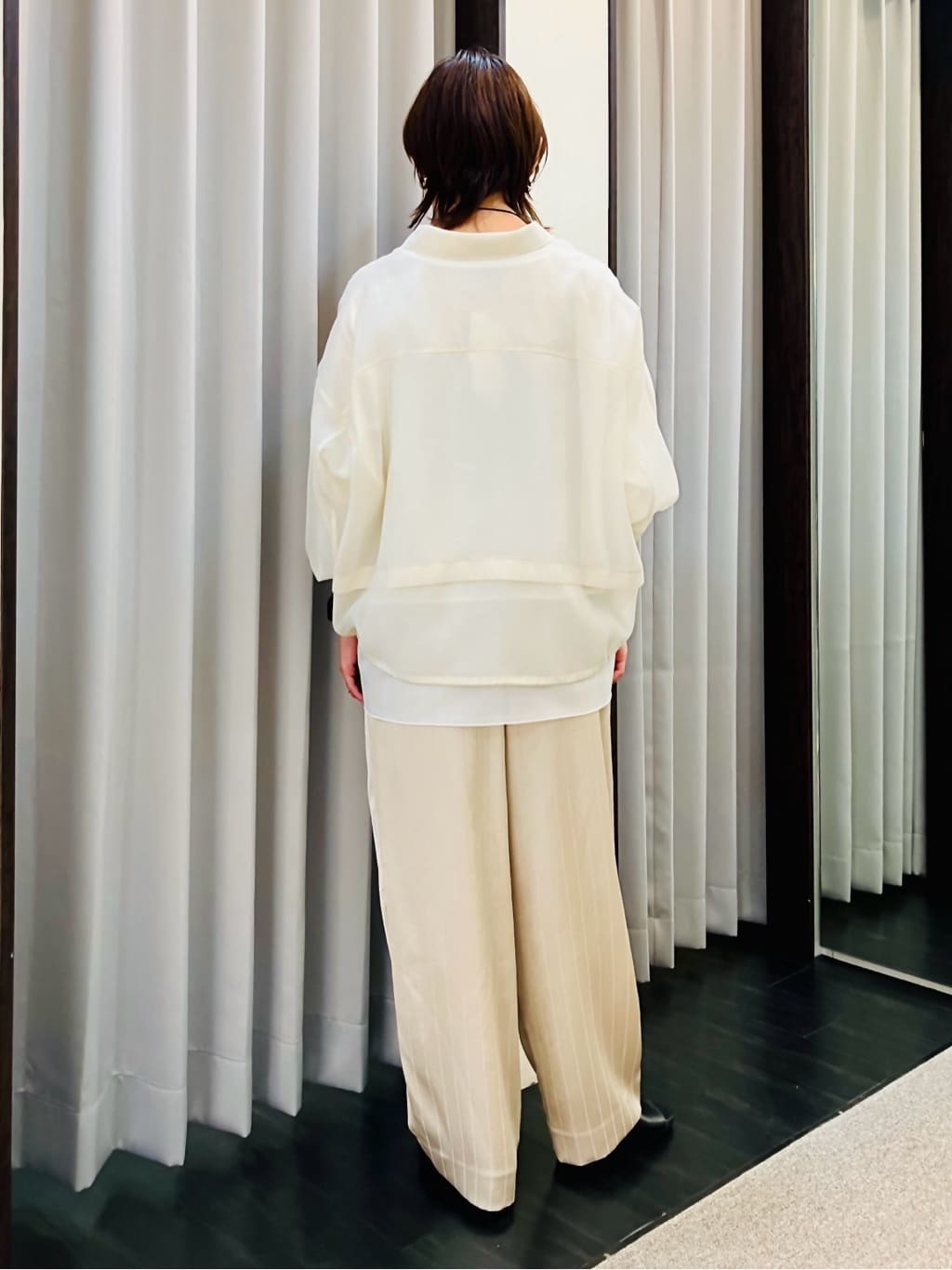 YUKIさんの「INDIVI｜【洗える】裾シアー半袖トップス」を使ったコーディネート