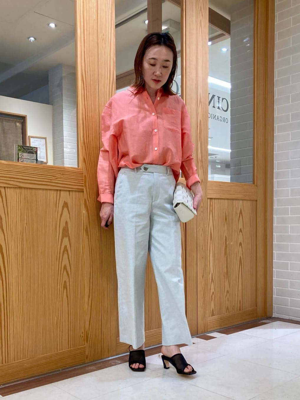 ゆうさんの「UNTITLED｜◆【清涼感/洗濯機洗い可】オックス クロップドワイドパンツ」を使ったコーディネート