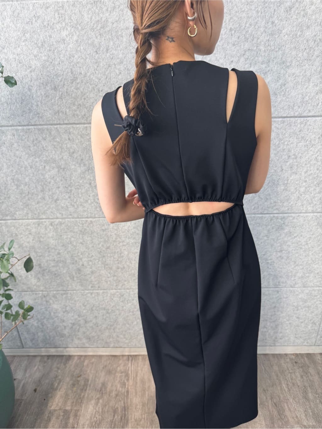 designer yukaさんの「CODE A｜slit jersey dress」を使ったコーディネート