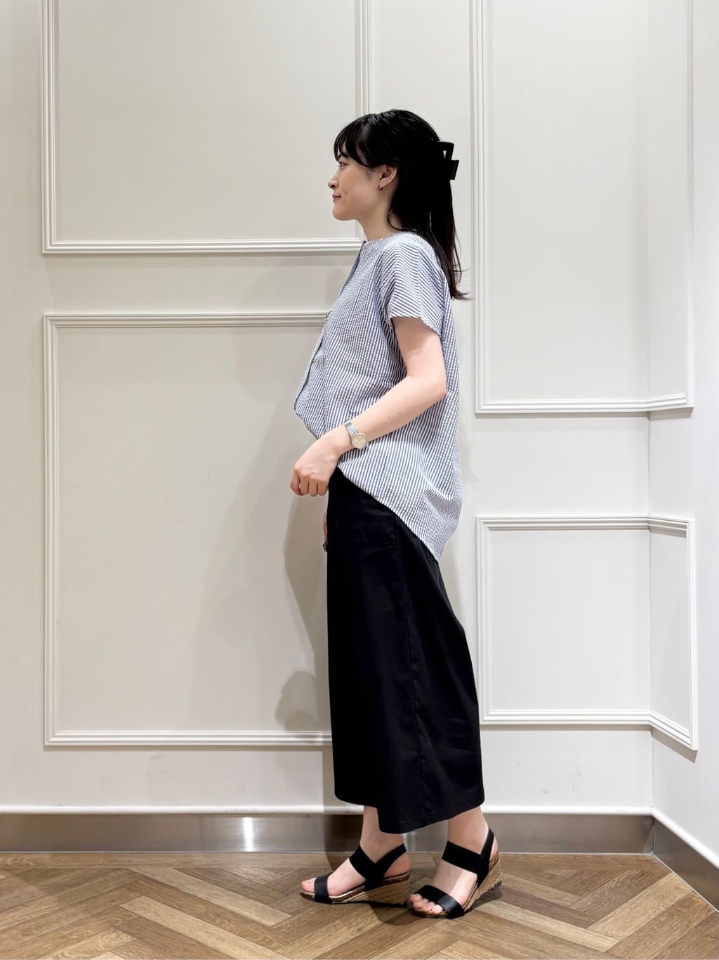 muuさんの「SHOO･LA･RUE｜◆【洗える/S-LL】涼やかで好印象 サッカーブラウス」を使ったコーディネート