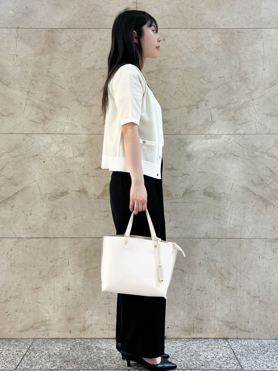 まひるさんの「index｜◆【抗菌防臭加工／低反発クッション】名品　ポインテッドトゥパンプス」を使ったコーディネート