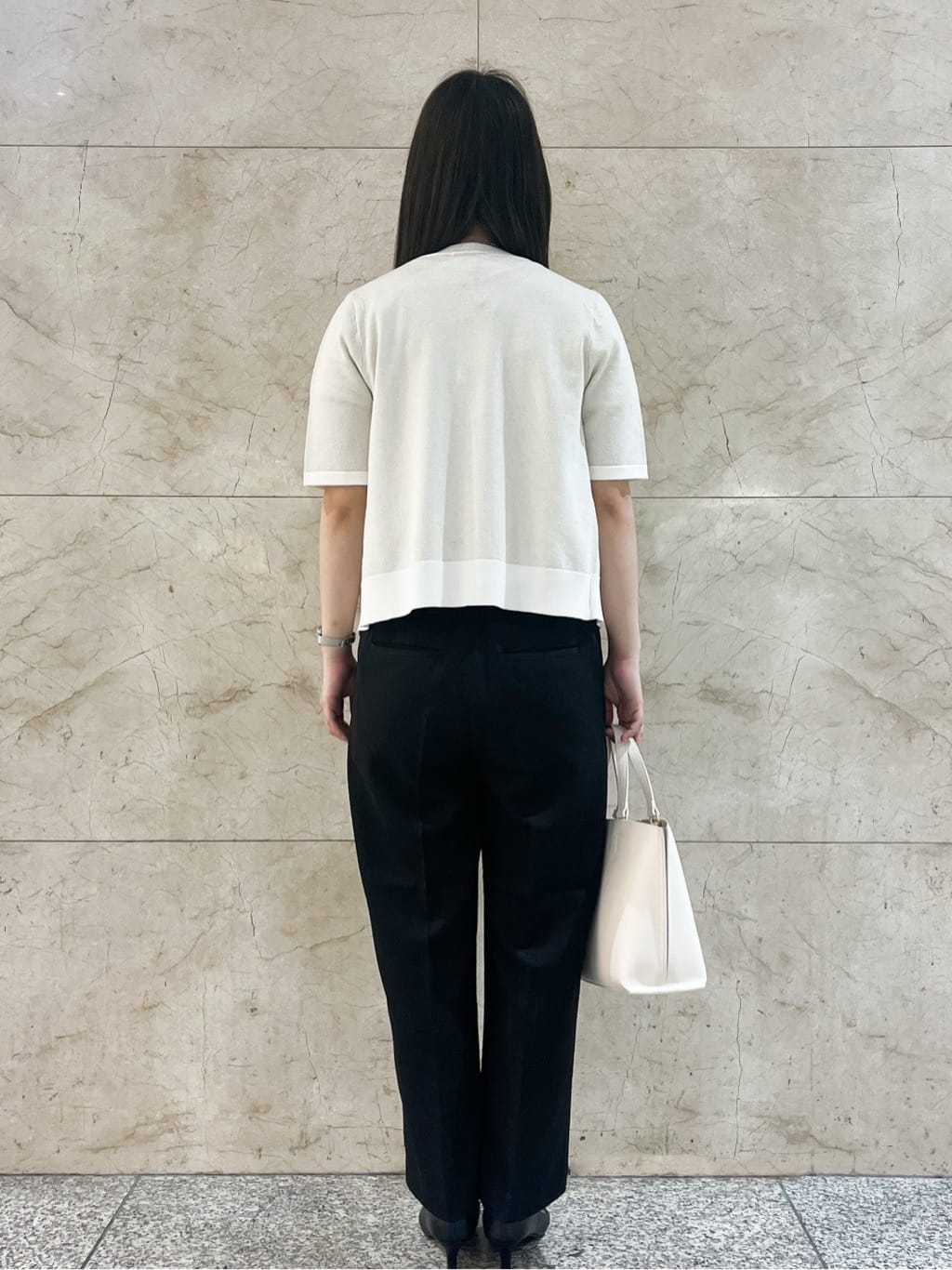 まひるさんの「index｜◆【抗菌防臭加工／低反発クッション】名品　ポインテッドトゥパンプス」を使ったコーディネート