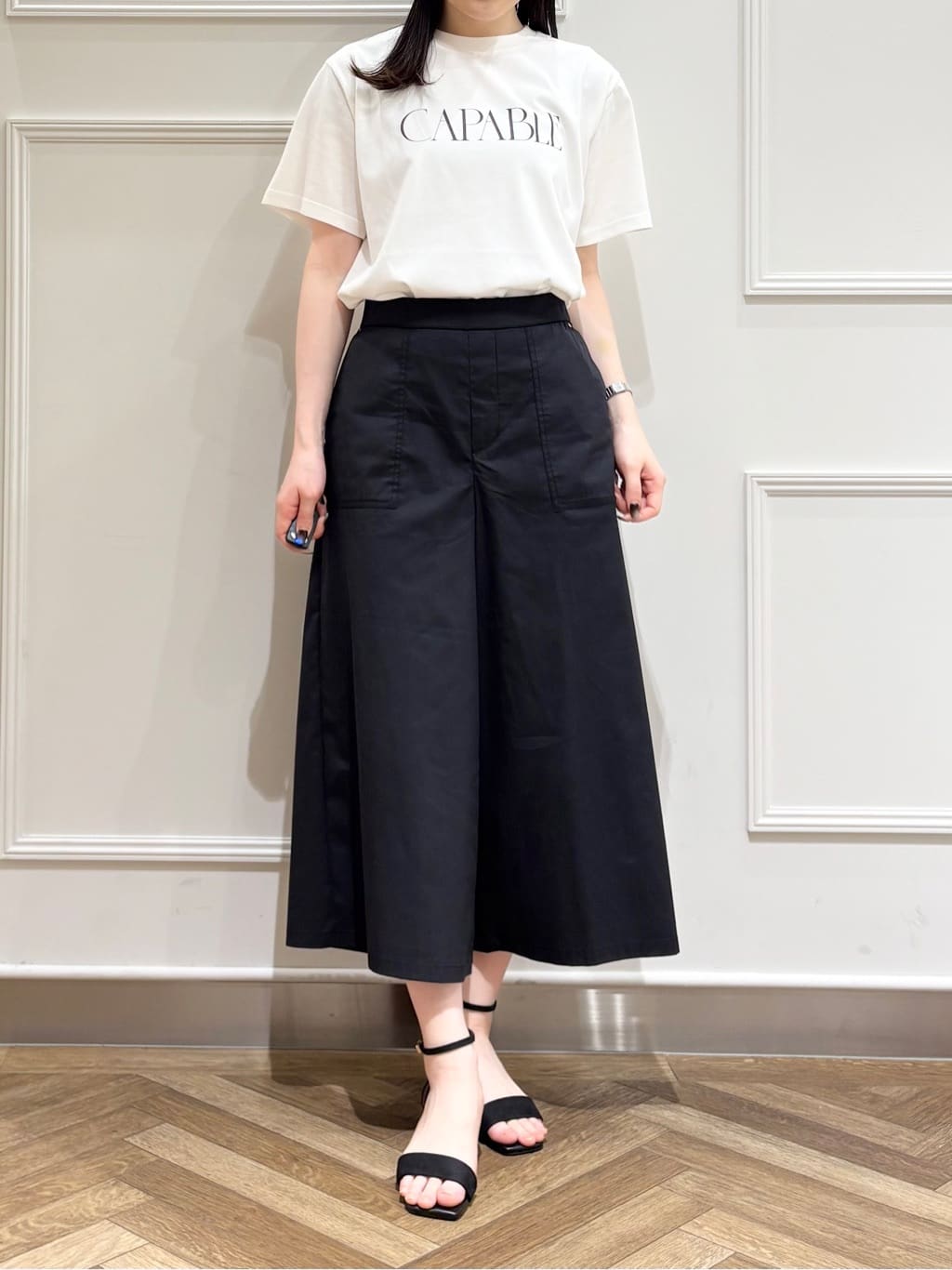 muuさんの「SHOO･LA･RUE｜◆【洗える/S-LL】ナチュラル感が上品 サッと羽織れるカーディガン」を使ったコーディネート