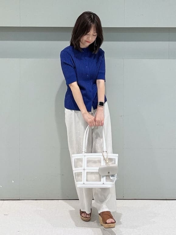 makiさんの「UNTITLED｜バイカラーメガネストラップ」を使ったコーディネート