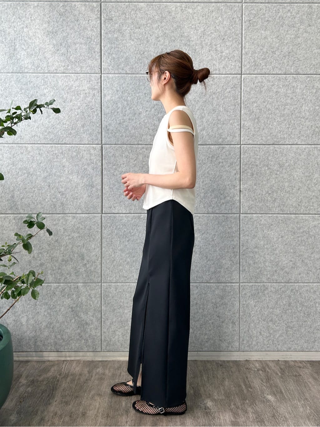 harunaさんの「CODE A｜slit jersey skirt」を使ったコーディネート