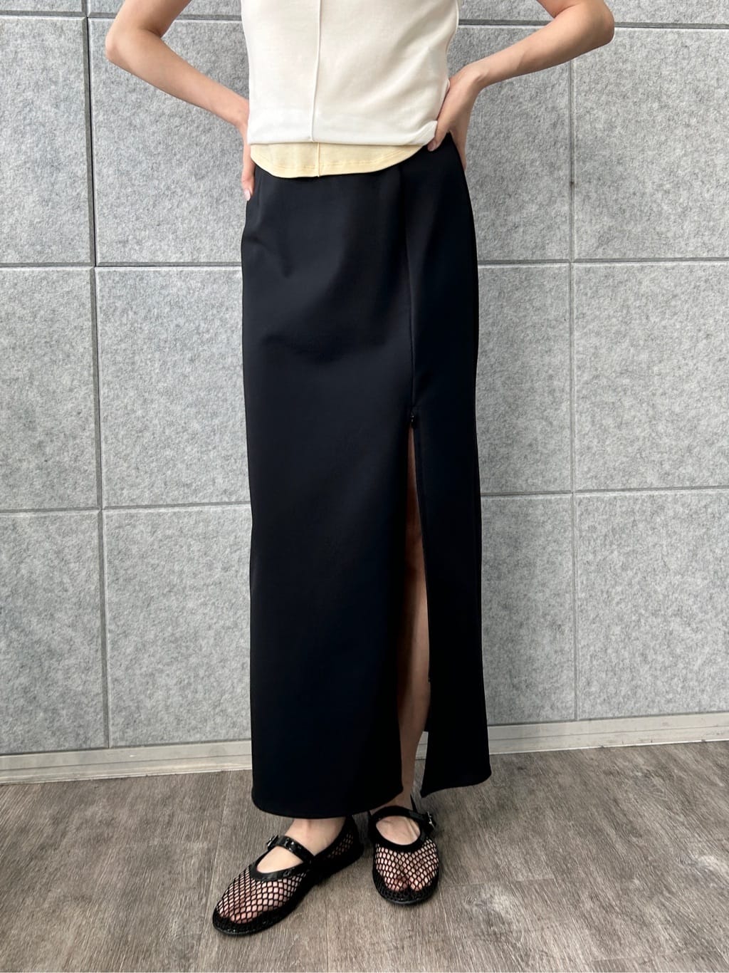 harunaさんの「CODE A｜slit jersey skirt」を使ったコーディネート